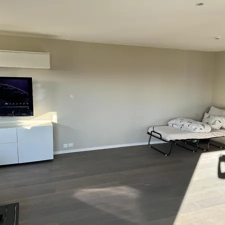 New By The Fjord Apartment *