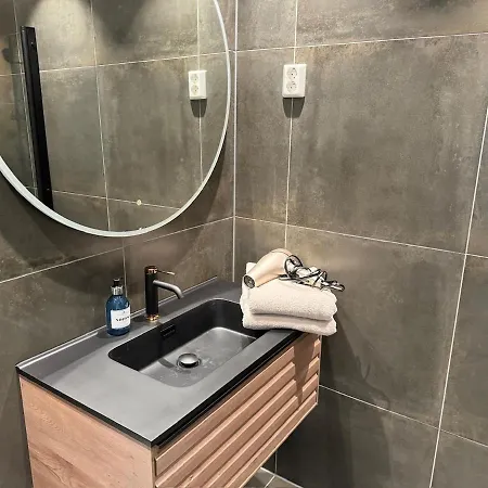 Apartment New By The Fjord Stadlandet