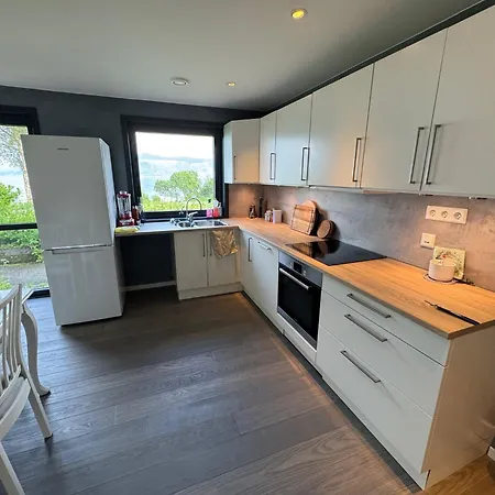 Apartment New By The Fjord