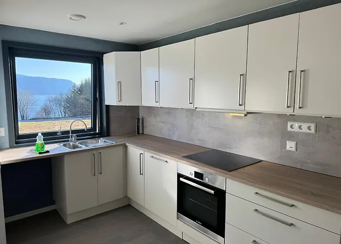 Appartement New By The Fjord Stadlandet